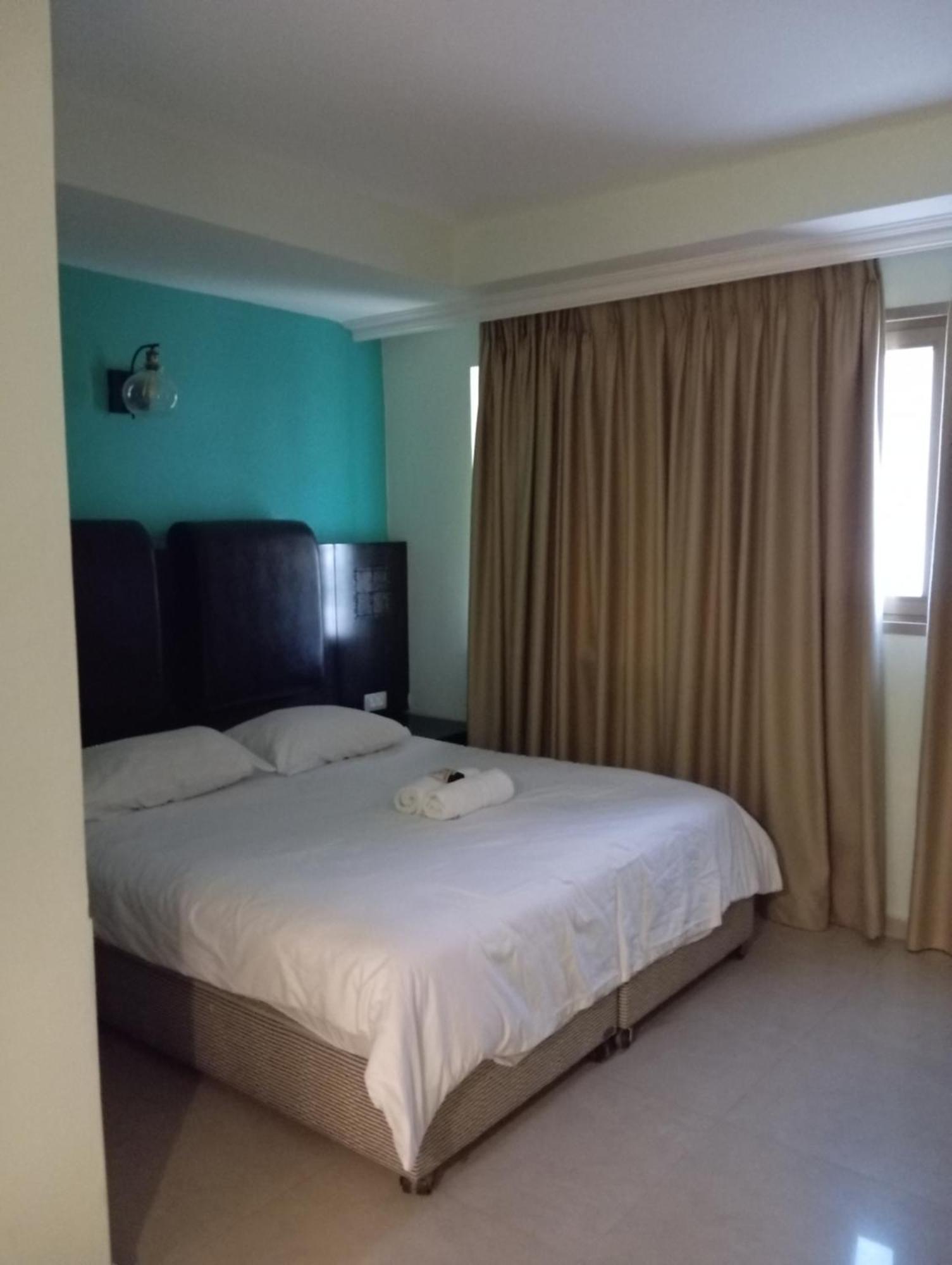Marina Beach Hotel 텔아비브 외부 사진