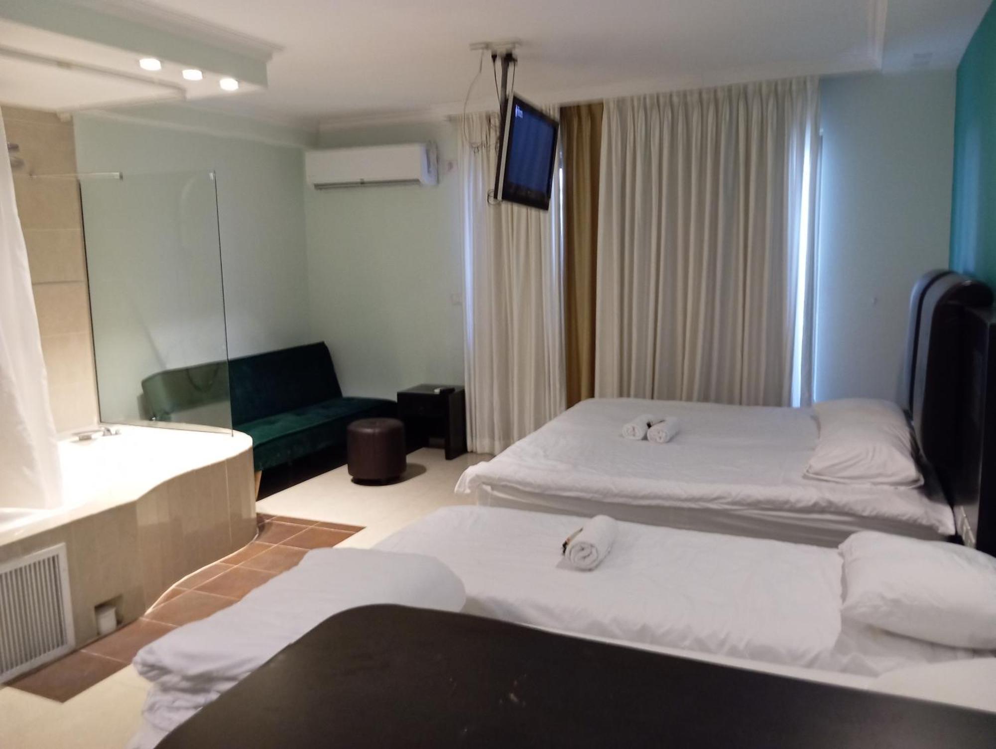 Marina Beach Hotel 텔아비브 외부 사진
