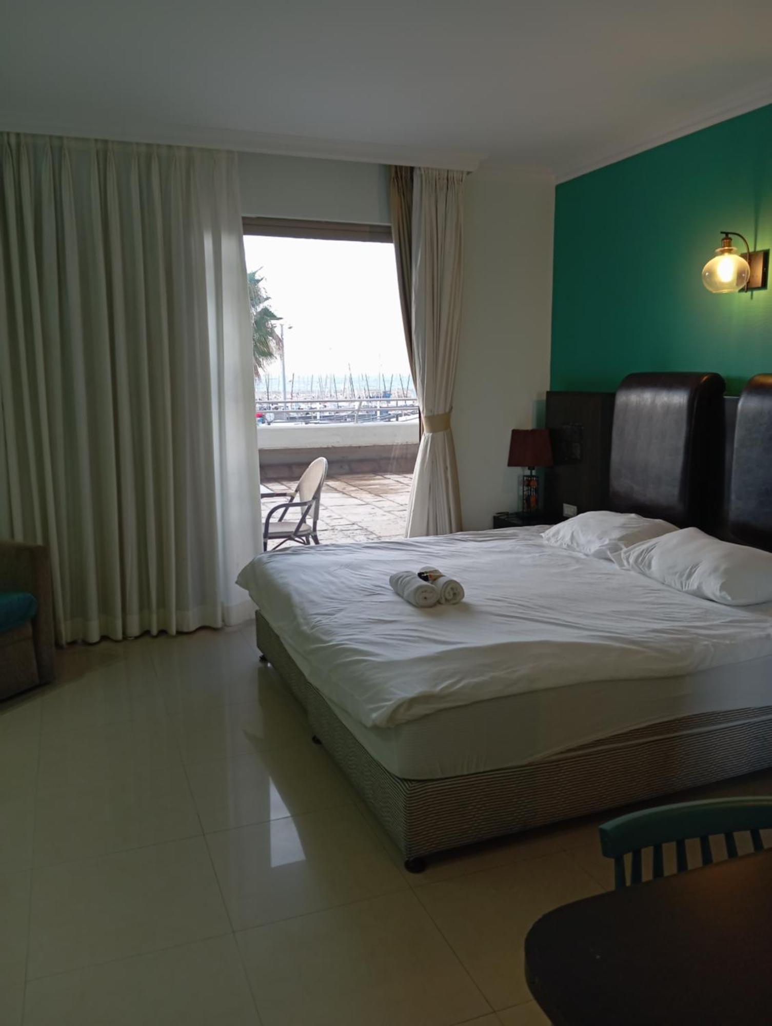 Marina Beach Hotel 텔아비브 외부 사진