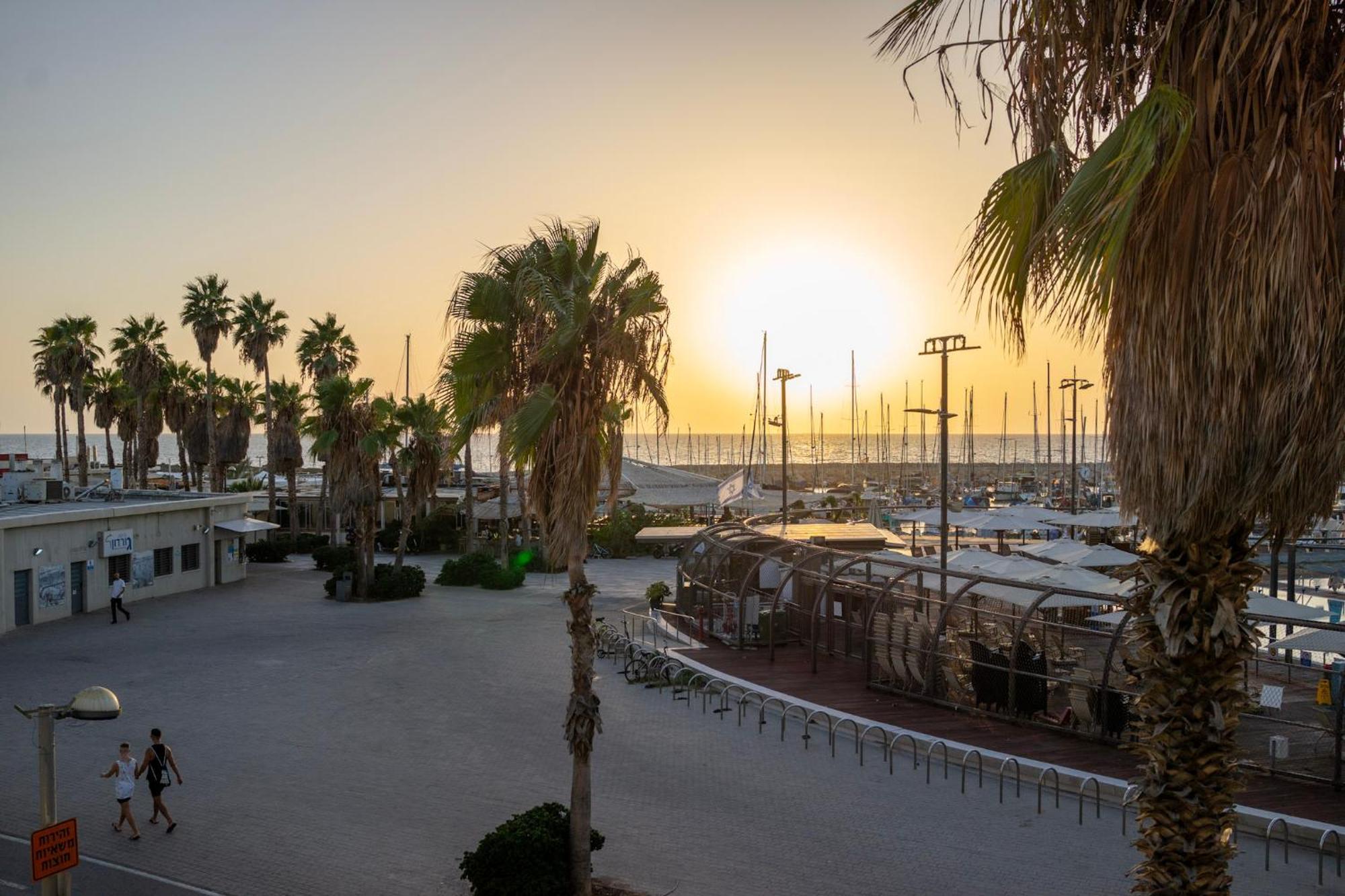 Marina Beach Hotel 텔아비브 외부 사진