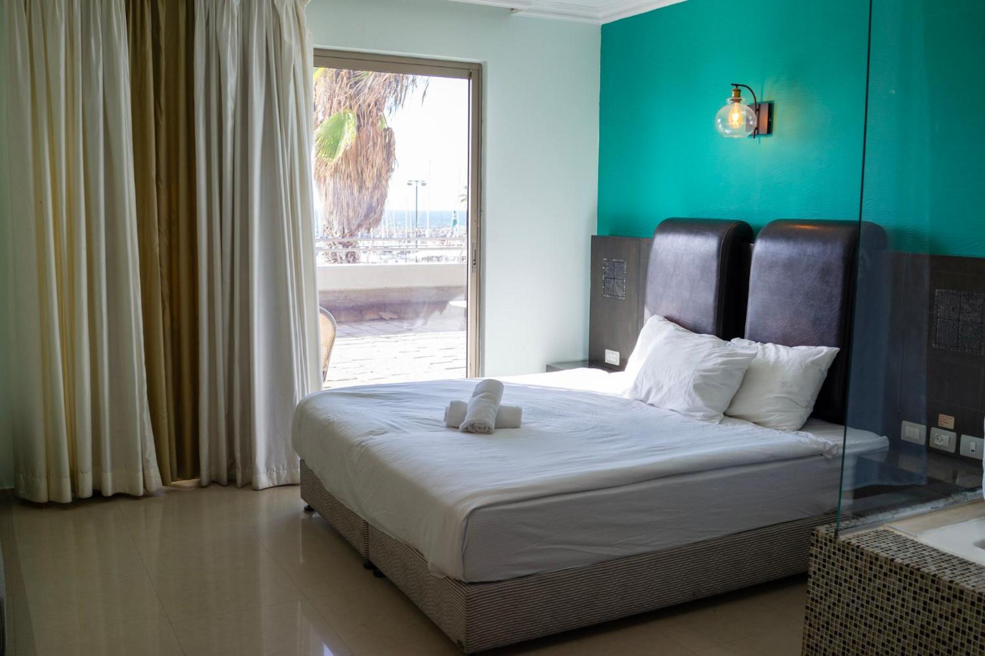 Marina Beach Hotel 텔아비브 외부 사진