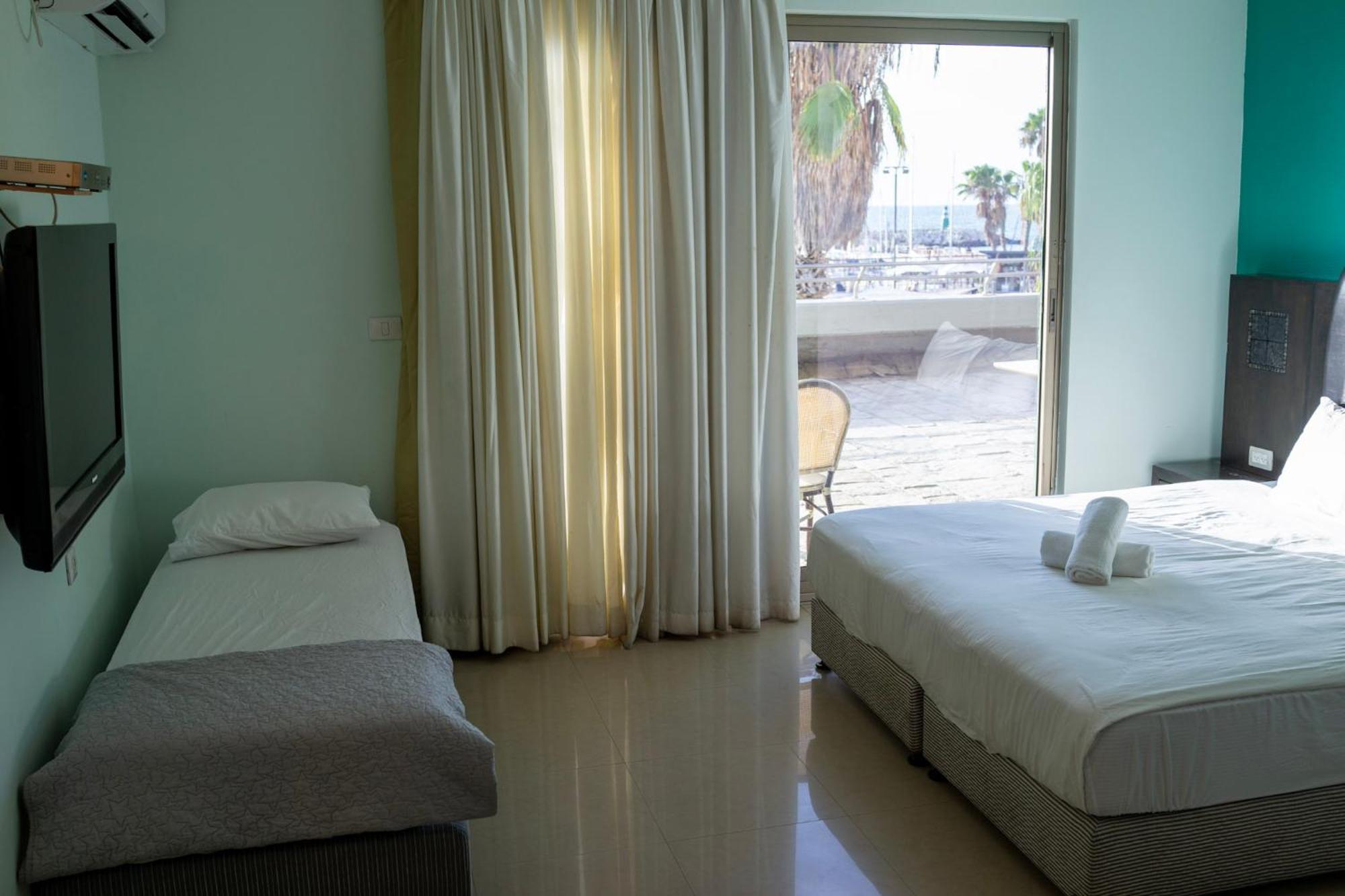 Marina Beach Hotel 텔아비브 외부 사진