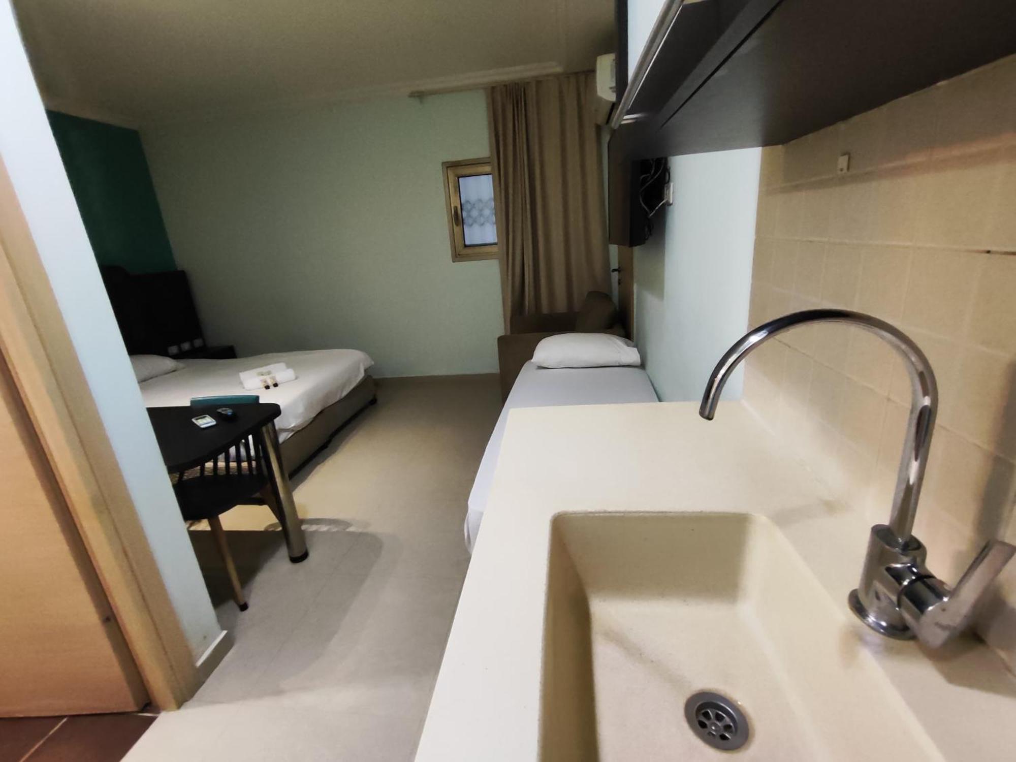 Marina Beach Hotel 텔아비브 외부 사진